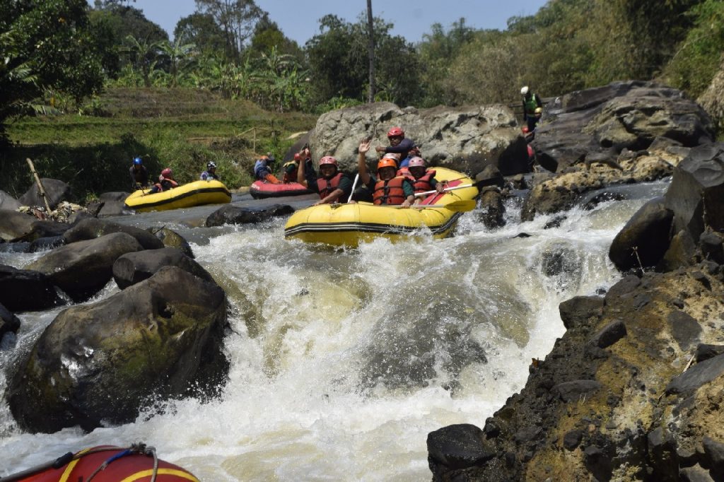 rafting di bogor