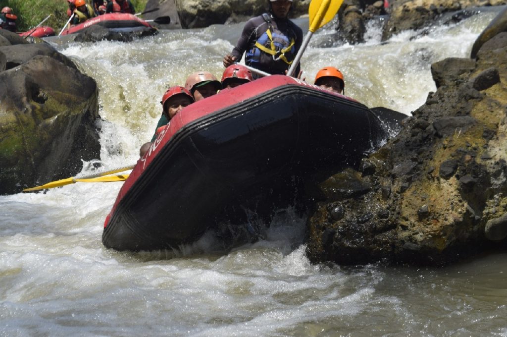 rafting di bogor